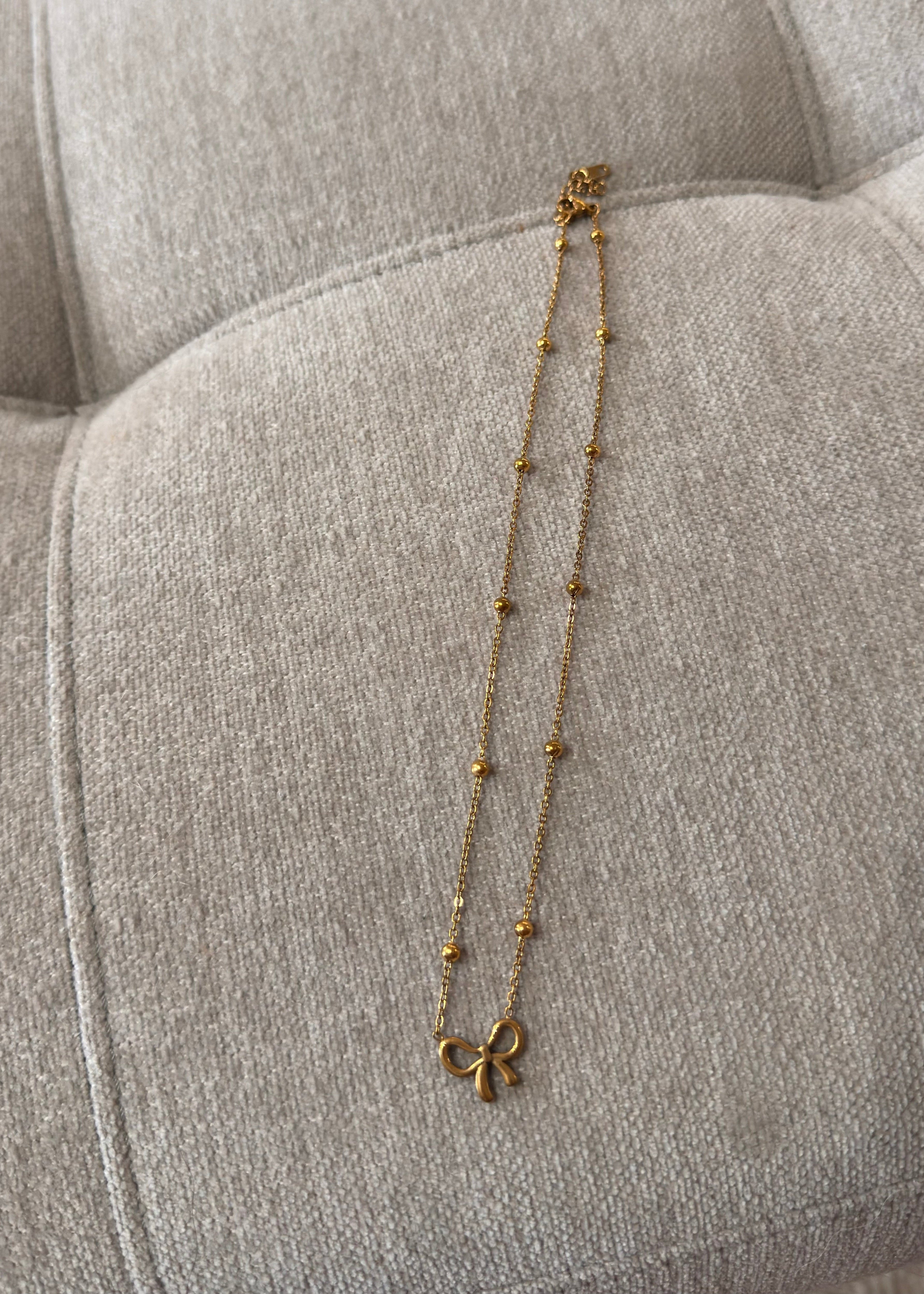 Bow Necklace