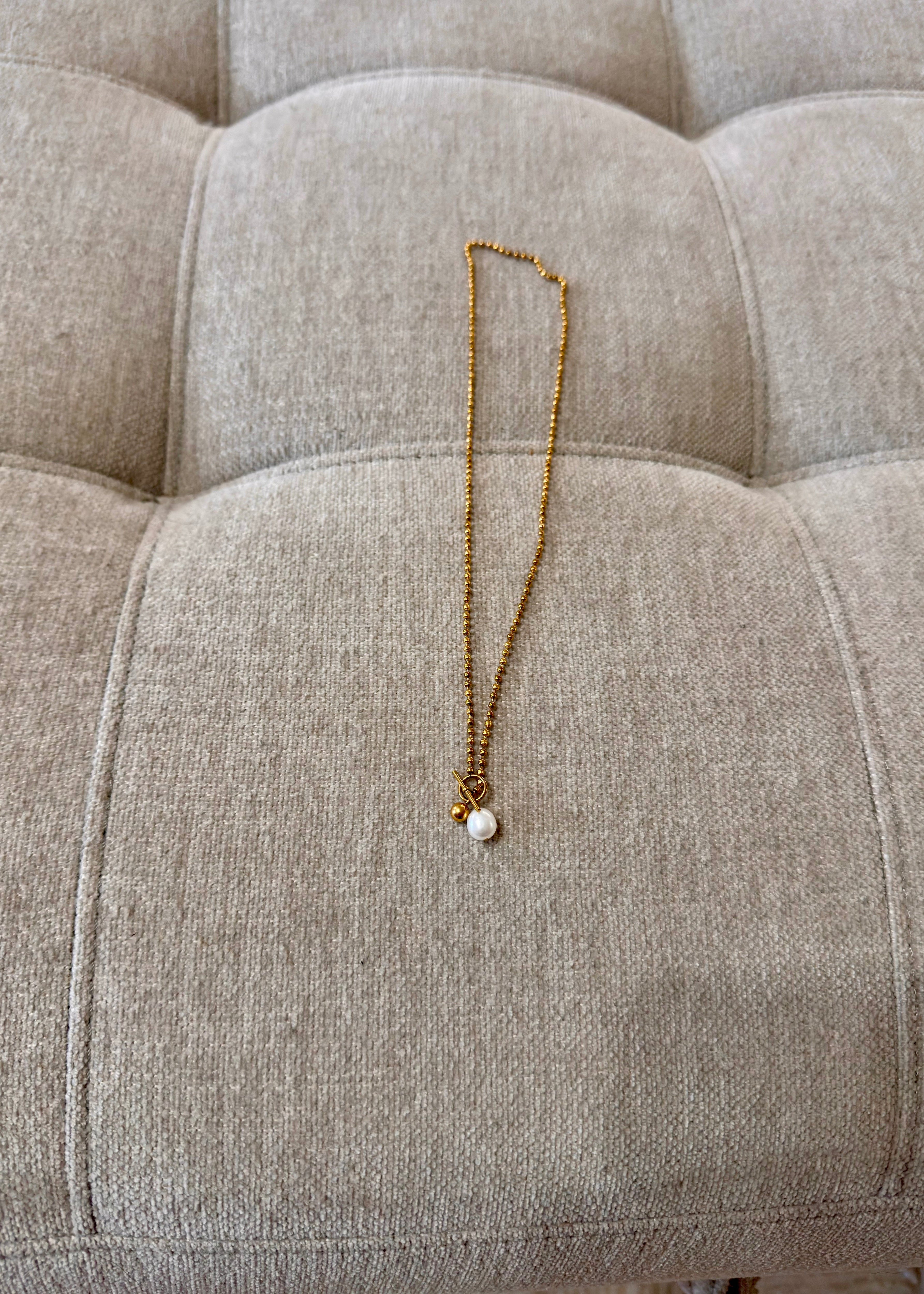 Fresh Water Pearl Bar Necklace